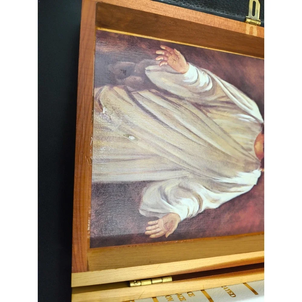 Vintage 1976 HOLY BIBLE Concordance Prince Of Peace Edition Engraved Wooden Box